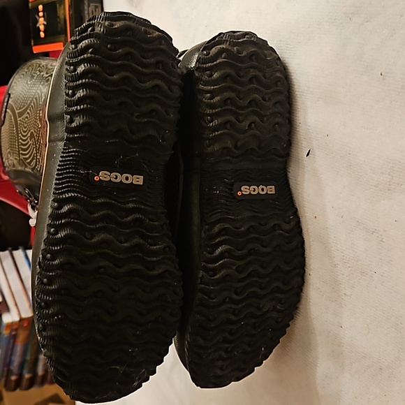 GUC Bogs Size 6 rain boots - Picture 4 of 5